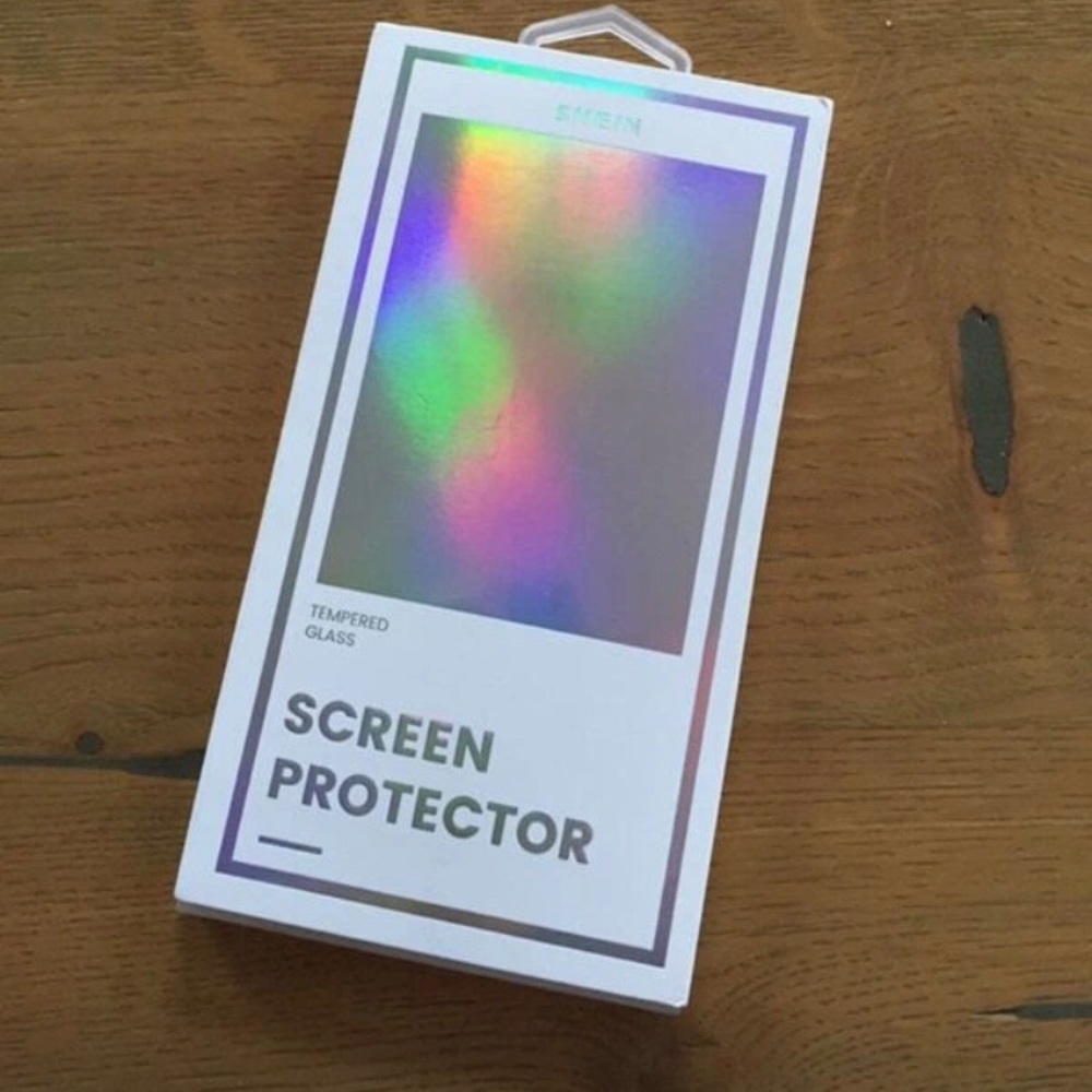 iPhone screen protector